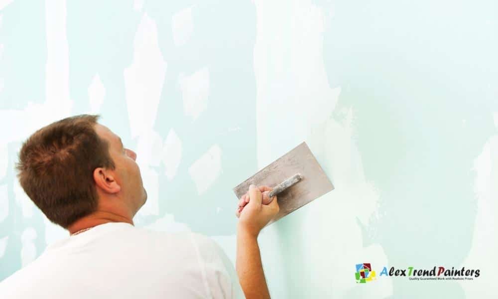 best method to paint where wall meets ceiling